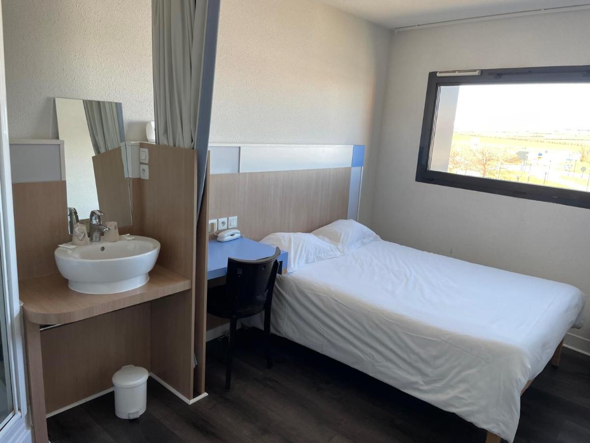 The Originals Access, Hotel Millau Sud LʼHospitalet-du-Larzac Εξωτερικό φωτογραφία