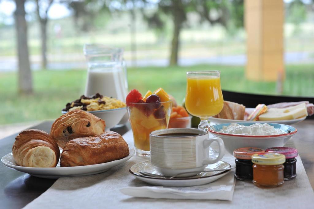 The Originals Access, Hotel Millau Sud LʼHospitalet-du-Larzac Εξωτερικό φωτογραφία